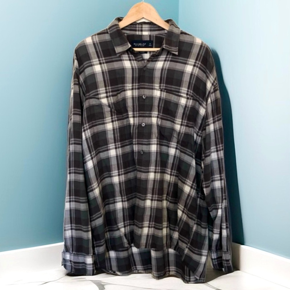 Abercrombie & Fitch Soft  Relaxed Fit Button Down Shirt